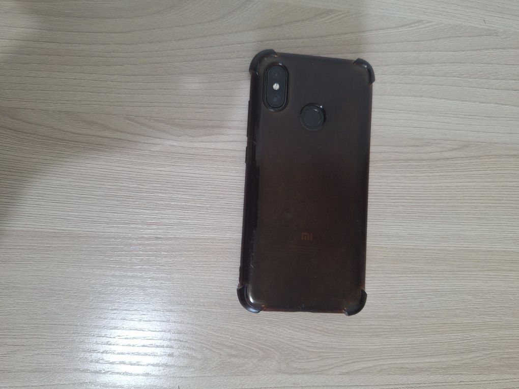 Смартфон xiaomi mi8