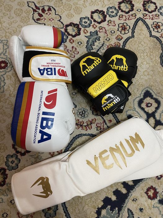 Боксерскии перчаткы размер 10 фути ченгарка хл