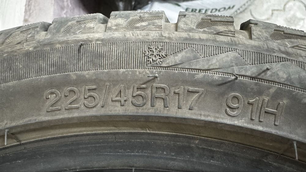 Балоны шины R17 зимние