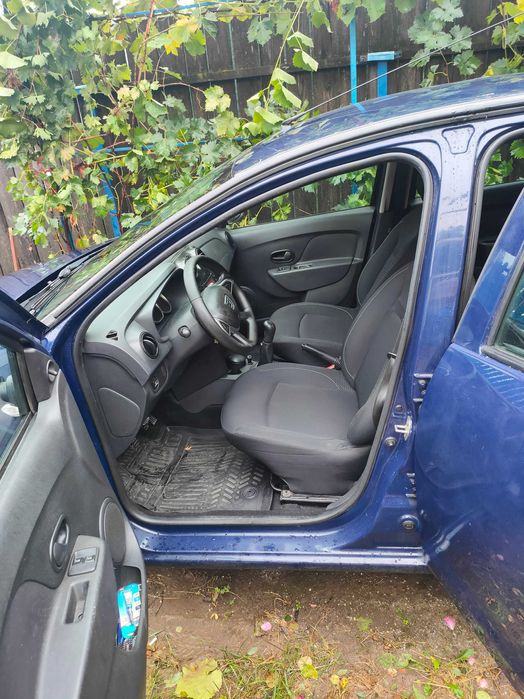 Autoturism Dacia Logan