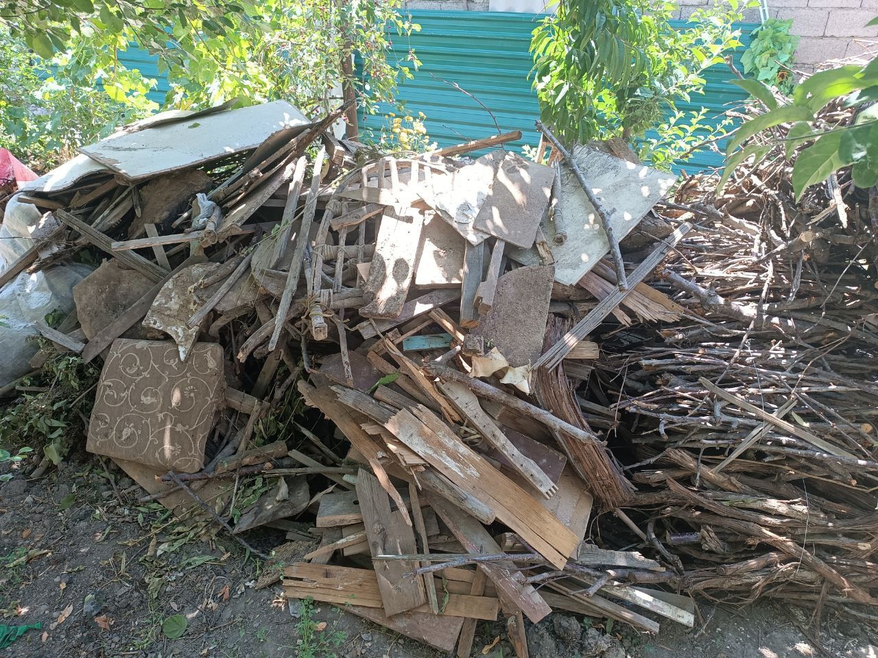 Дрова продаются по договорной цене