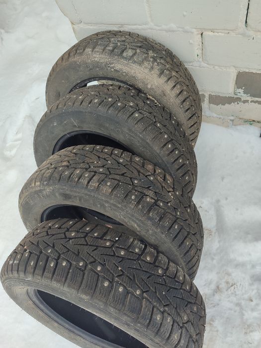 Продам зимнюю резину в идеальном состоянии.