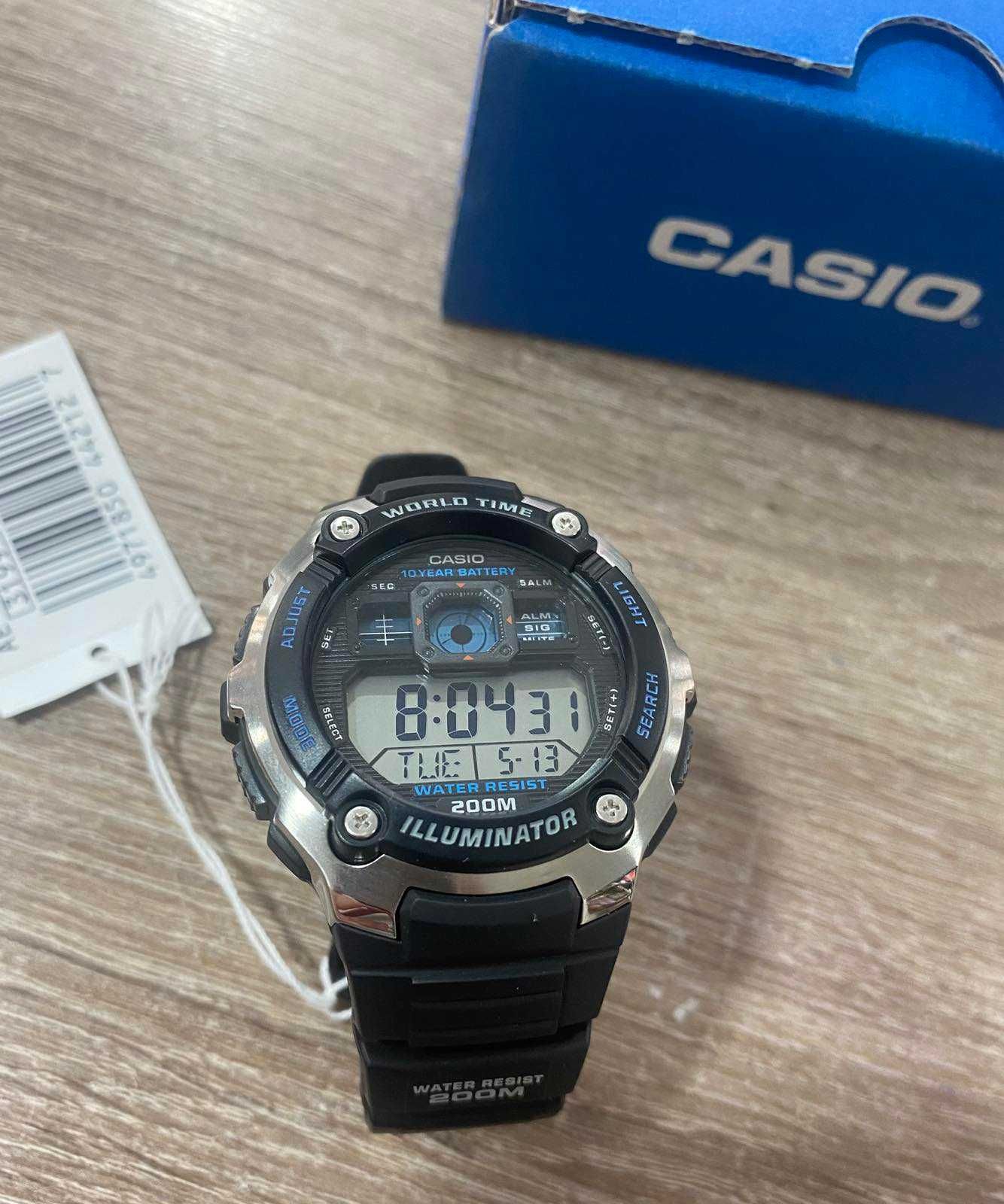 Часовник Casio AE-2000W с гаранция