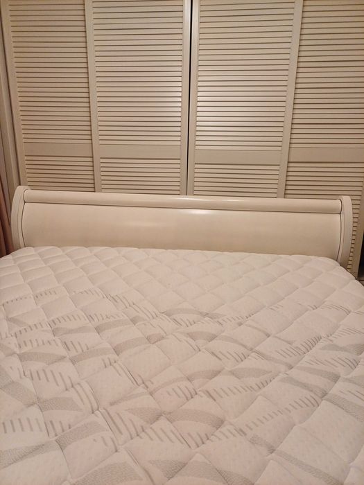 Pat Mobexpert MDF alb cu somiera si saltea