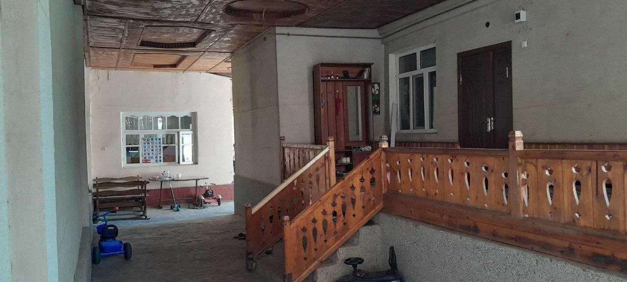 Ховли уй сотилади 320
