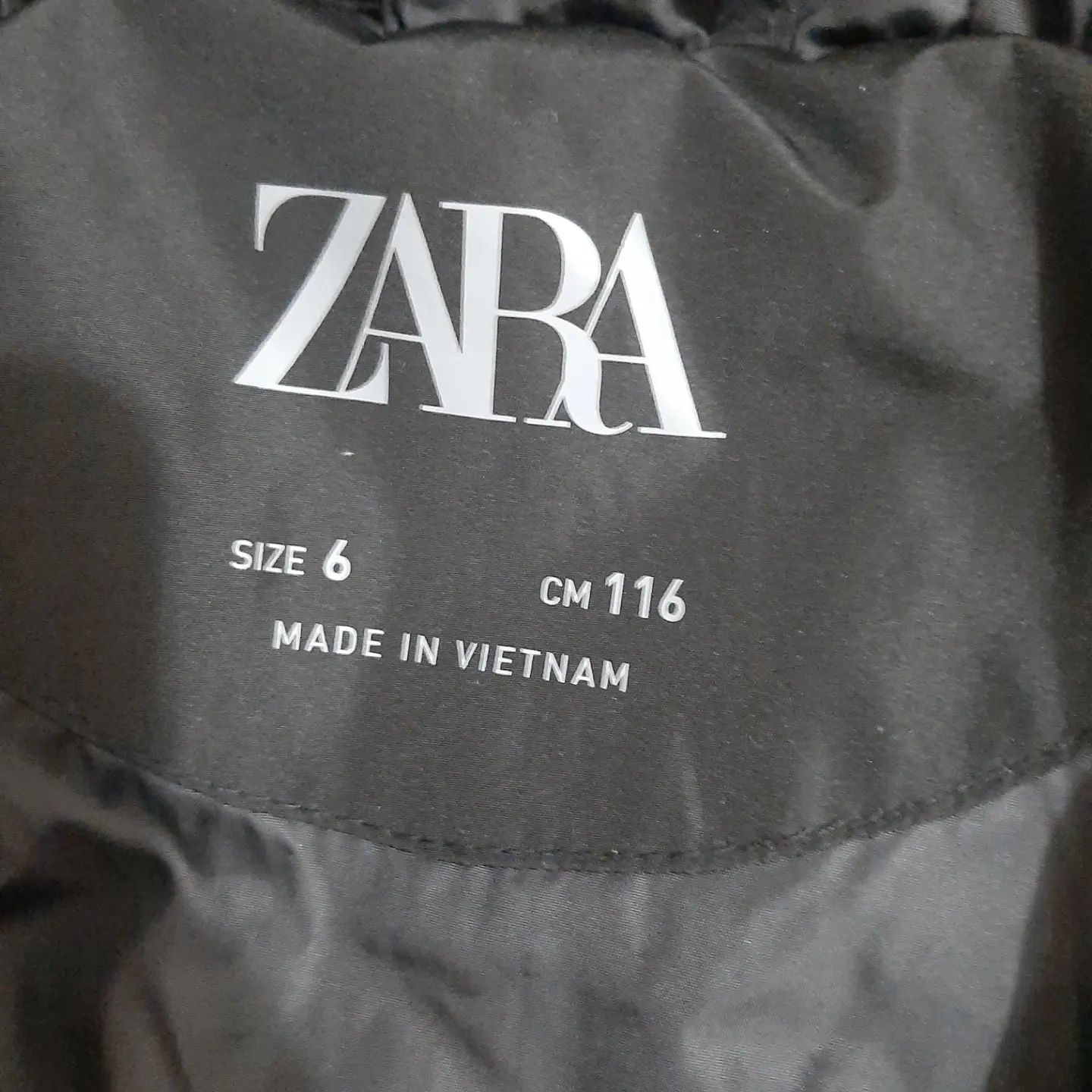 Продам куртка осени и весны фирма zara