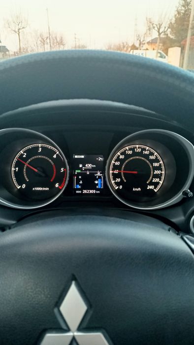 MITSHUBISI ASX 2011 1800 150 CP 4×4