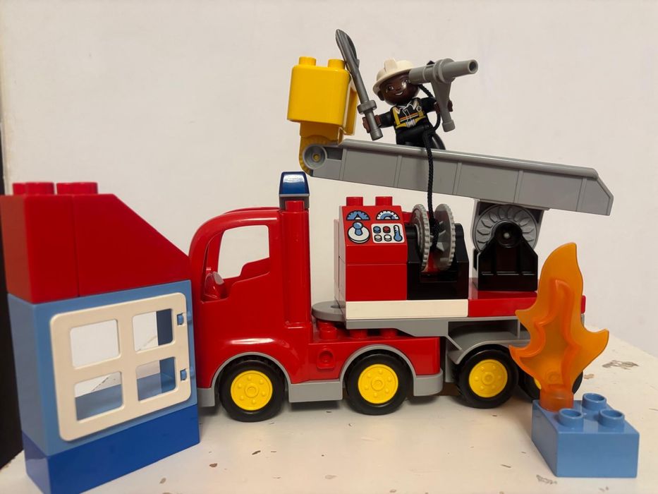 Set Lego 10592 - Camion de pompieri