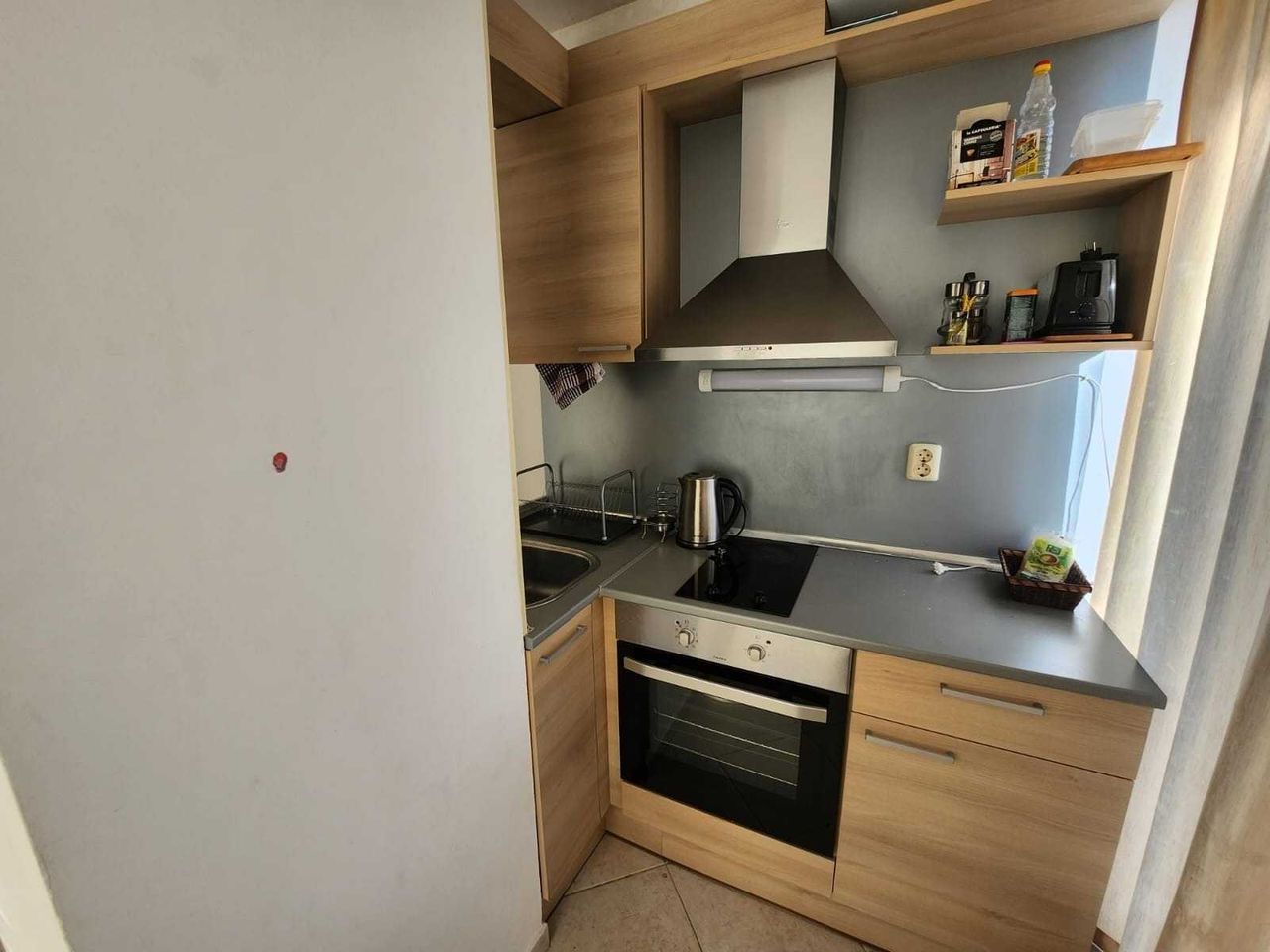 Продава се Тристаен апартамент в с. Кошарица, Област Бургас - 99 кв.м за 808 €/кв.м - Снимка #1