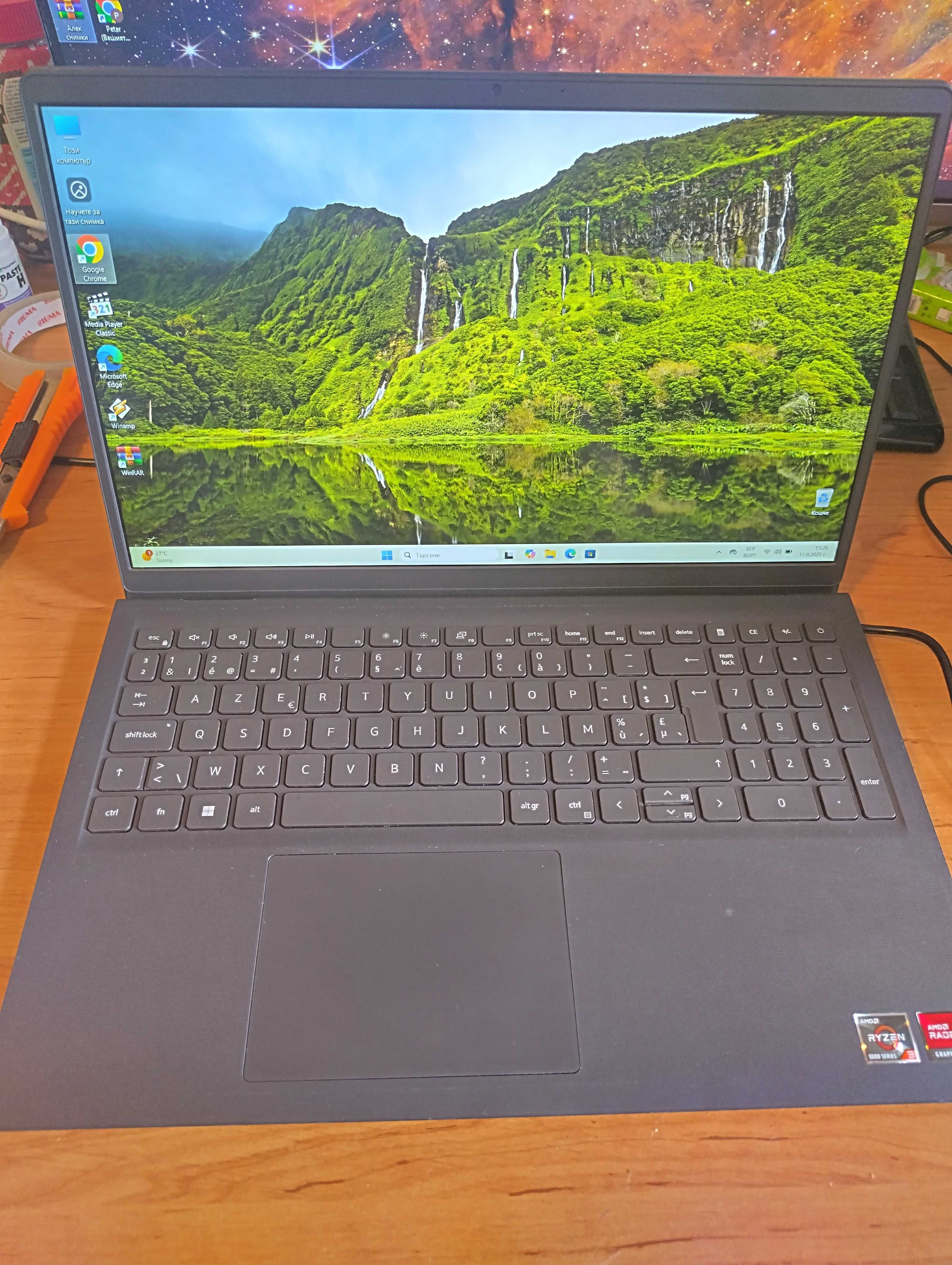 Dell Vostro 3525, 15.6" FHD IPS 120Hz, Ryzen 3 5425U, 8GB, 256GB SSD