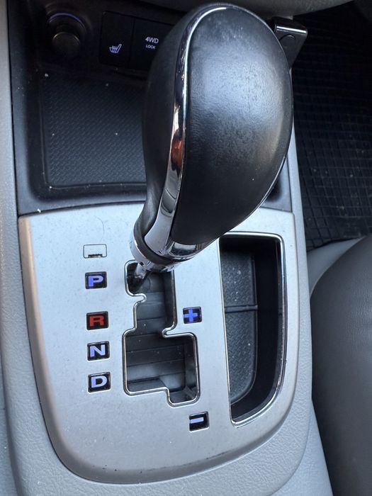 Vând Hiundai Santa fe 2008 . 03