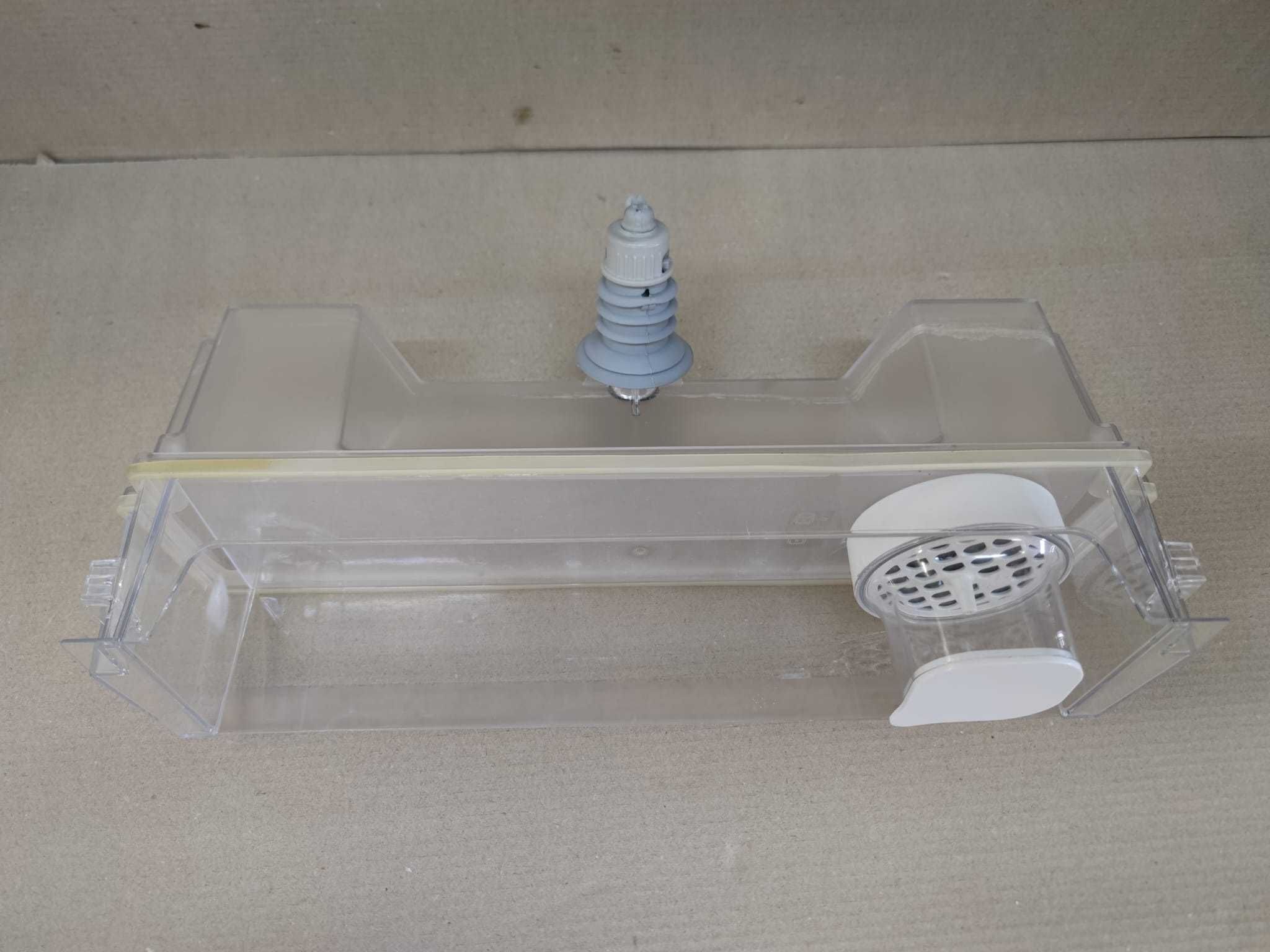 polita usa + dispenser combina frigorifica Whirlpool BLF 8121F / R15