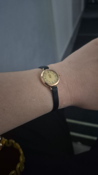 Продам золотые часы Ника россия