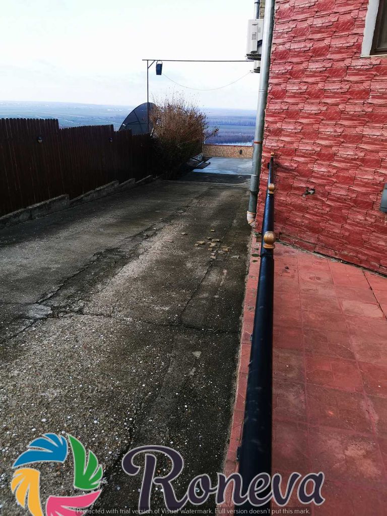 Продава се Къща в Тутракан - 348 кв.м за 696 €/кв.м - Снимка #3