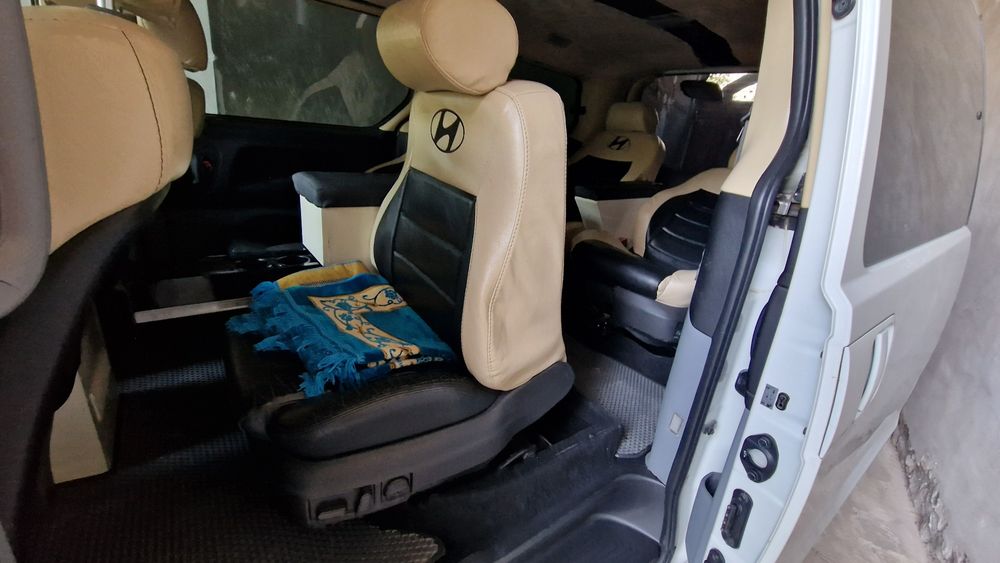Hyundai Grand Starex Stareks