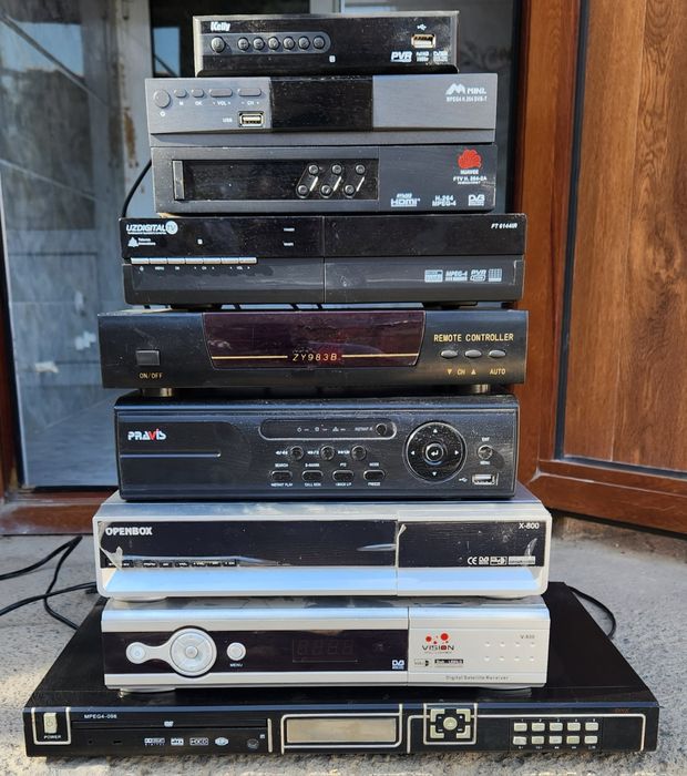 Продаётся Тюнера в хорошем состоянии