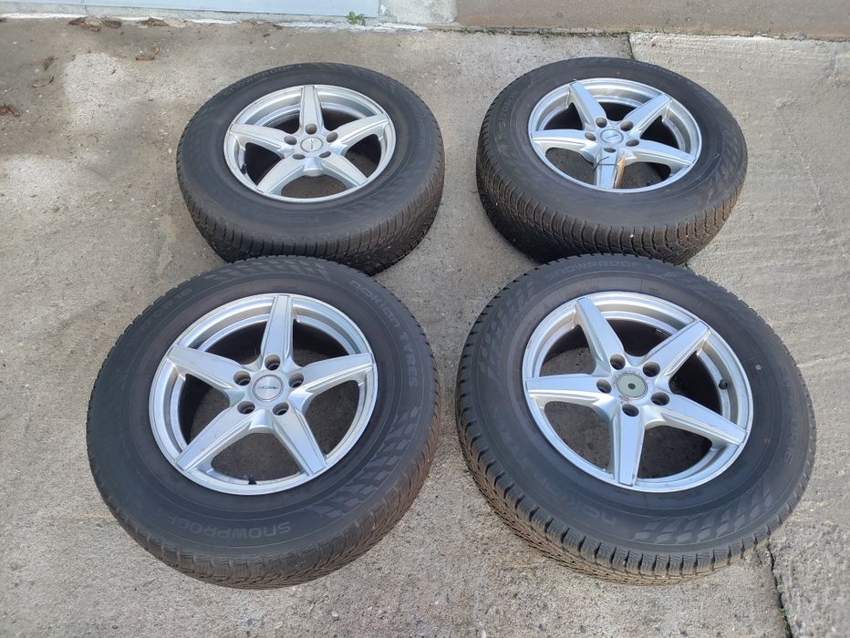 ГУМИ С ДЖАНТИ 5X114.3 16 Nokian 215/70/16 зимни 2023г.Хюндай,Тойота...