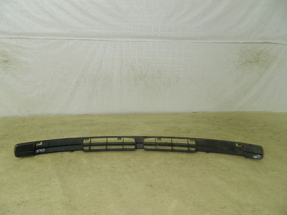 Grila inferioara bara fata, VW Polo, 95-00, 6N0853677