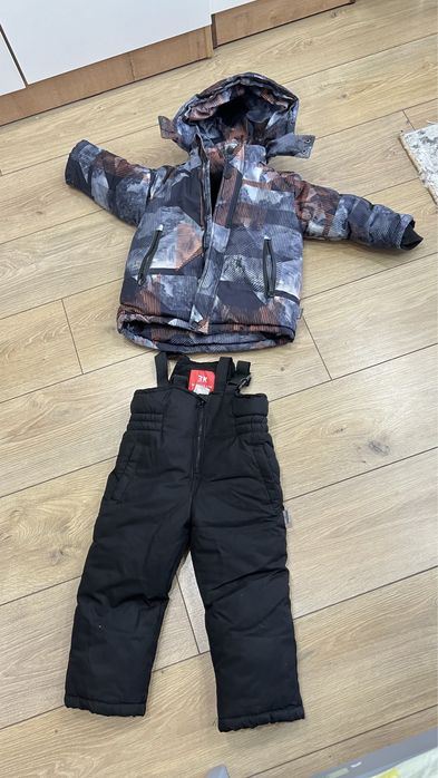 Детский зимний костюм на мальчика есть опушка