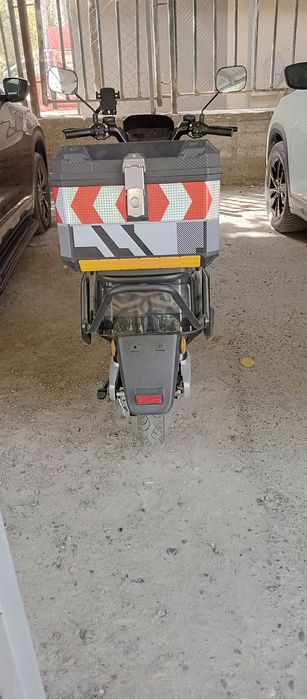 Sukuter sotiladi