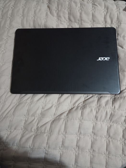Acer F5-573 лаптоп