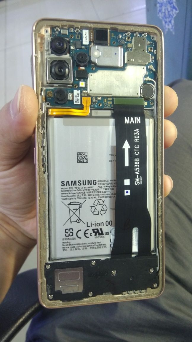 Samsung a53 128гб висит на ошибки, еще не ремонтировали его