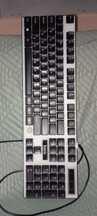 Продам клавиатуру с подсветкой