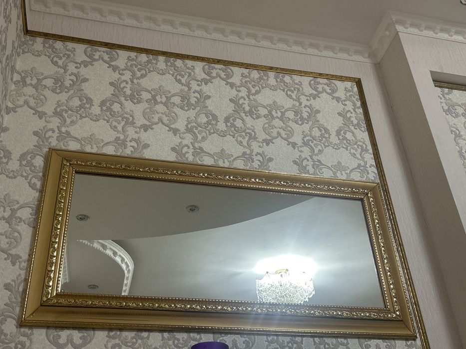 Зеркало настенное