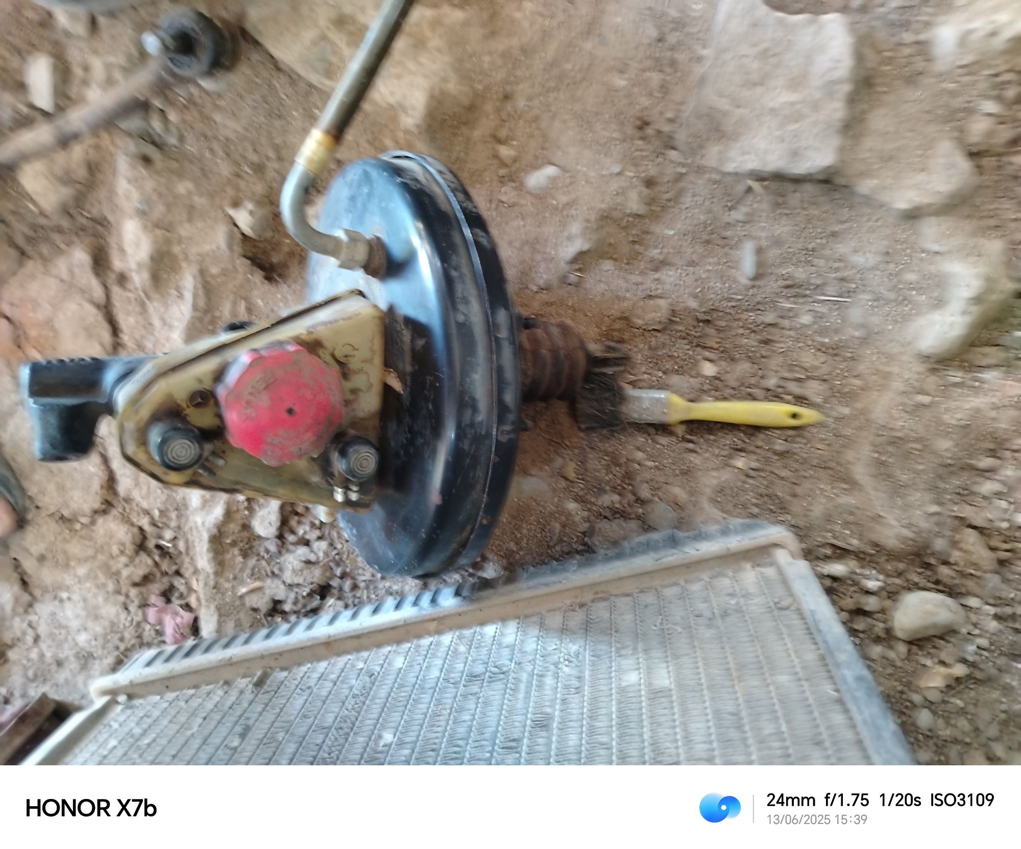 Mersedes 126 va 123 zapchastlari bor