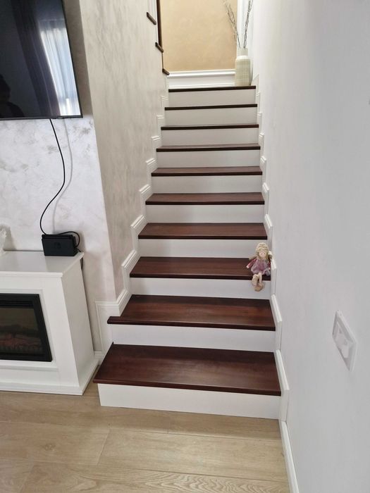 scari interioare din lemn masiv