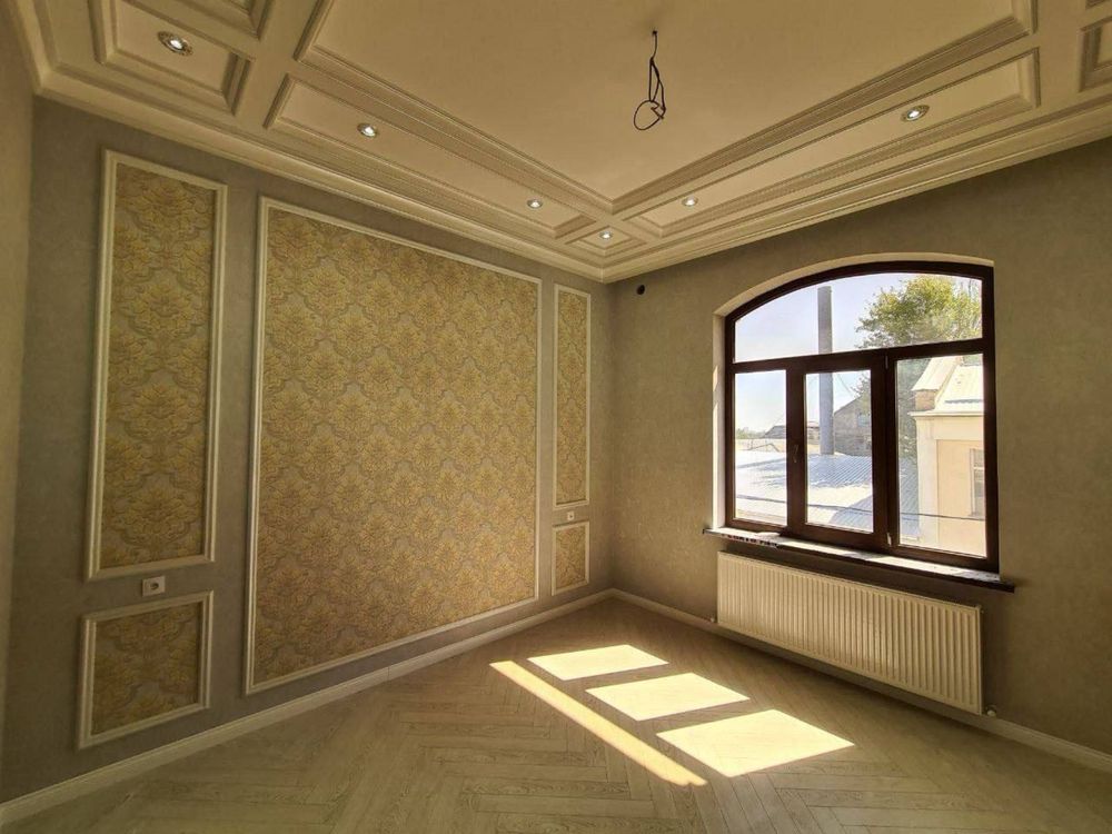Центр Луначарского  Дом 450 кв.м