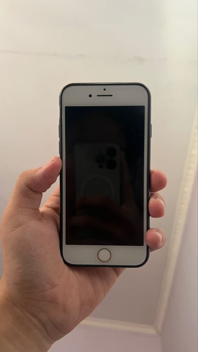 Iphone 7 sotiladi