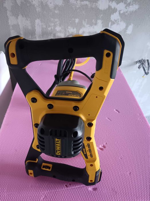 De vânzare Malaxor profesional DEWALT