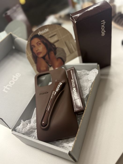 Оригинален Rhode Lip case