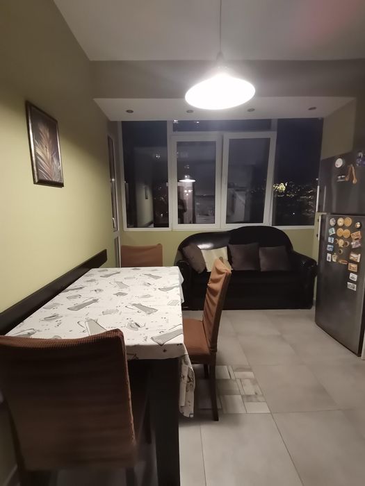 Дава се под наем Тристаен апартамент в Бургас, Братя Миладинови - 76 кв.м за 428.4 € - Снимка #2