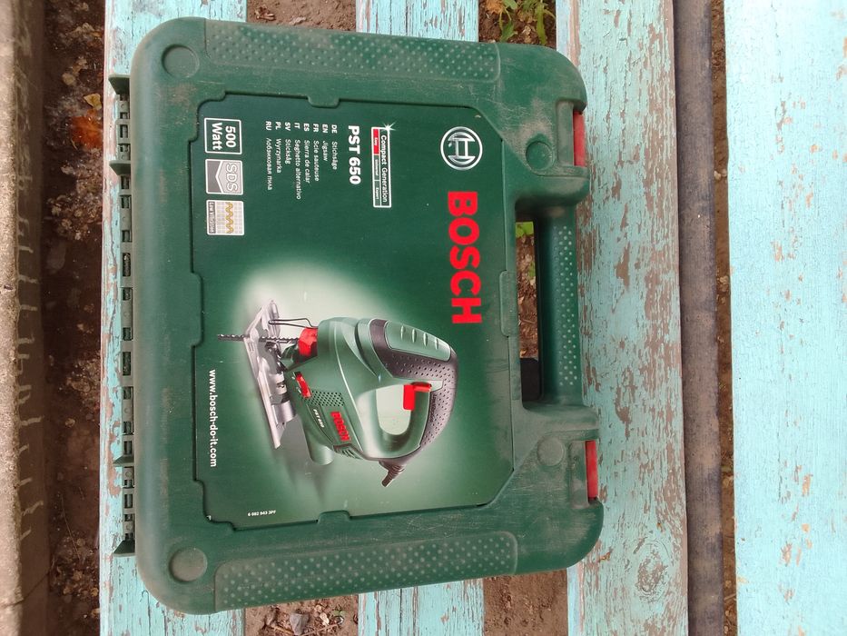 Электролобзик BOSCH