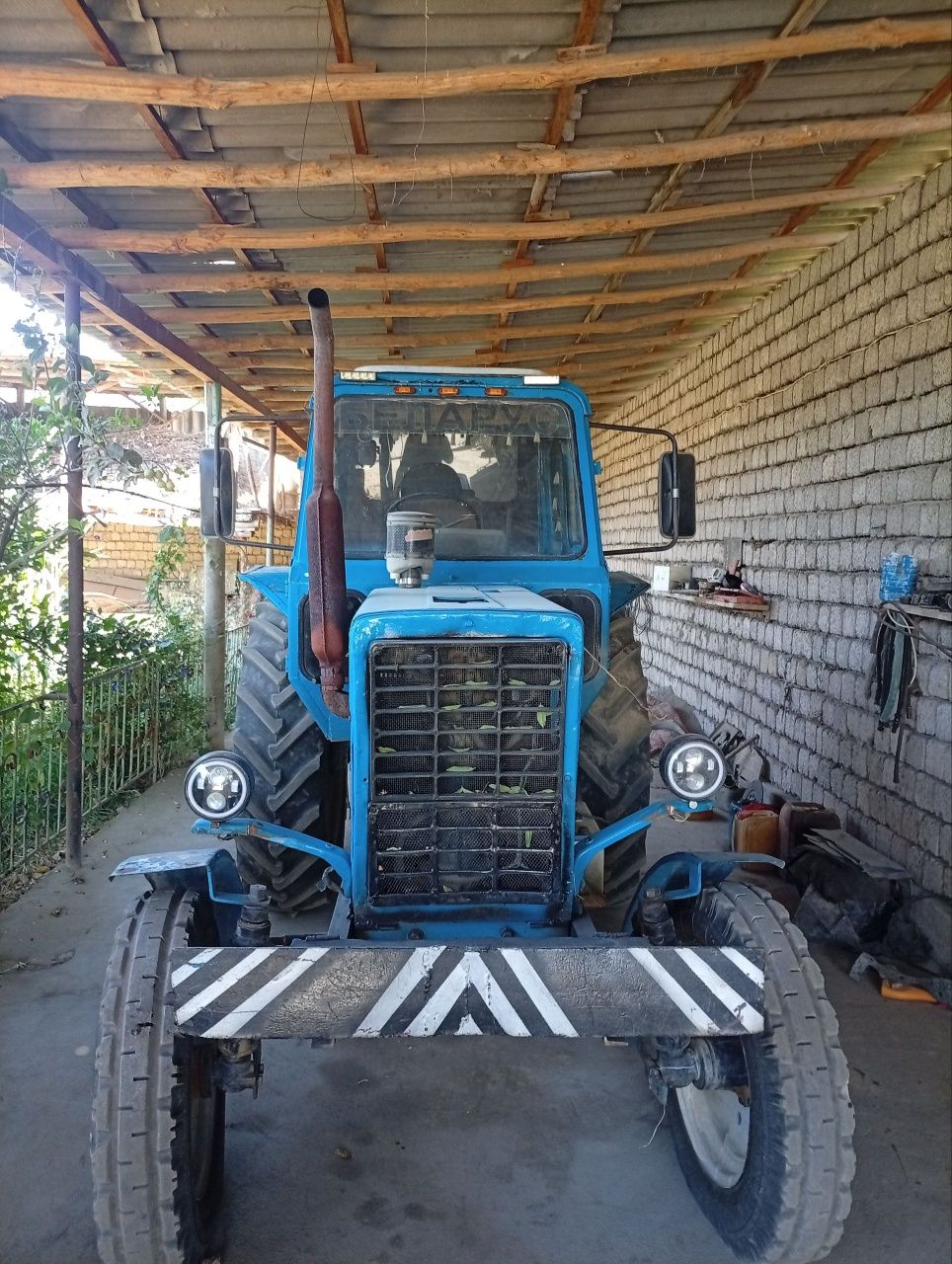 Mtz 80 traktor  pluk prsep chizil kultvassa kamplekt sotiladi