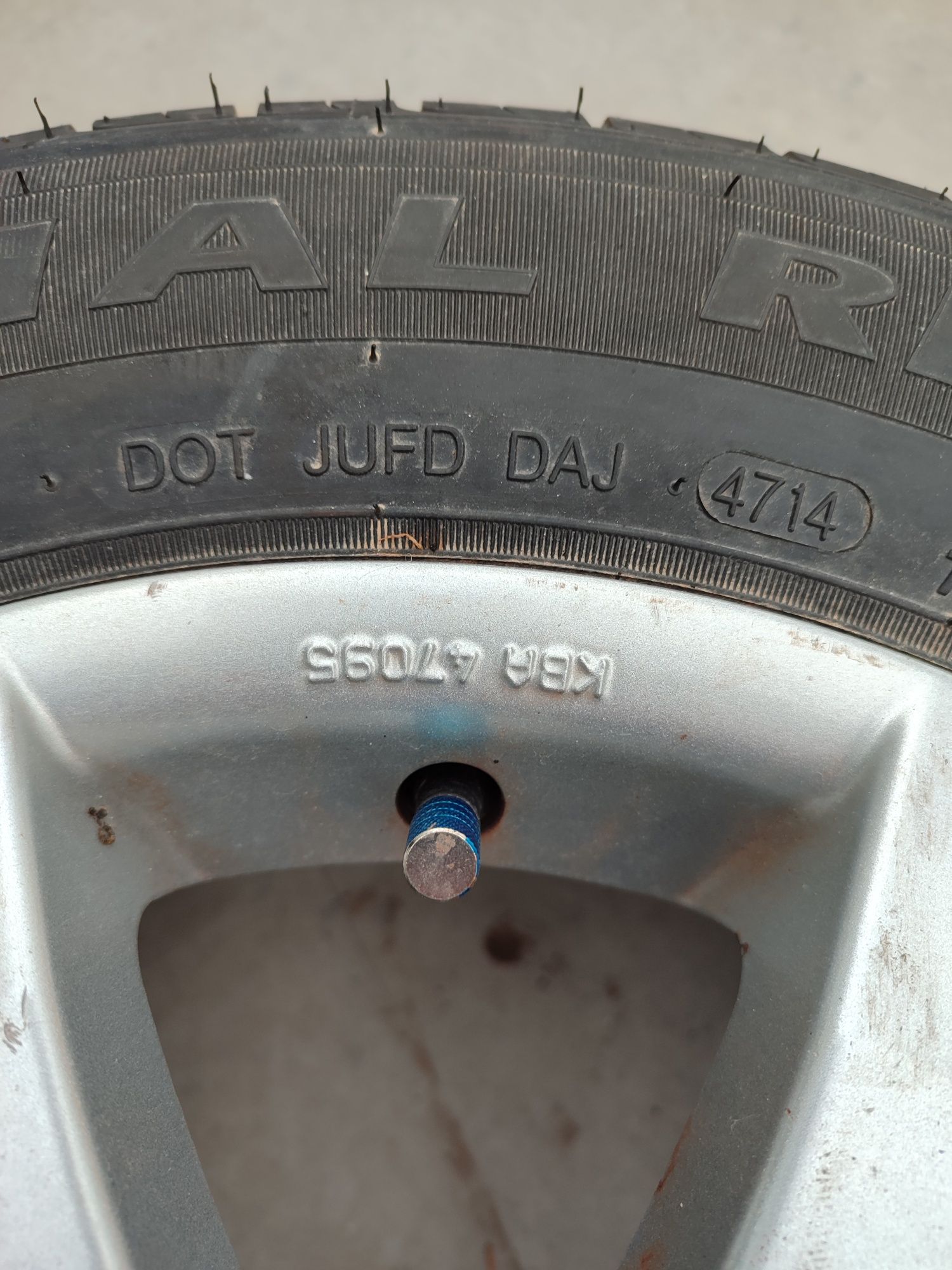 Джанти с гуми 185/65r15