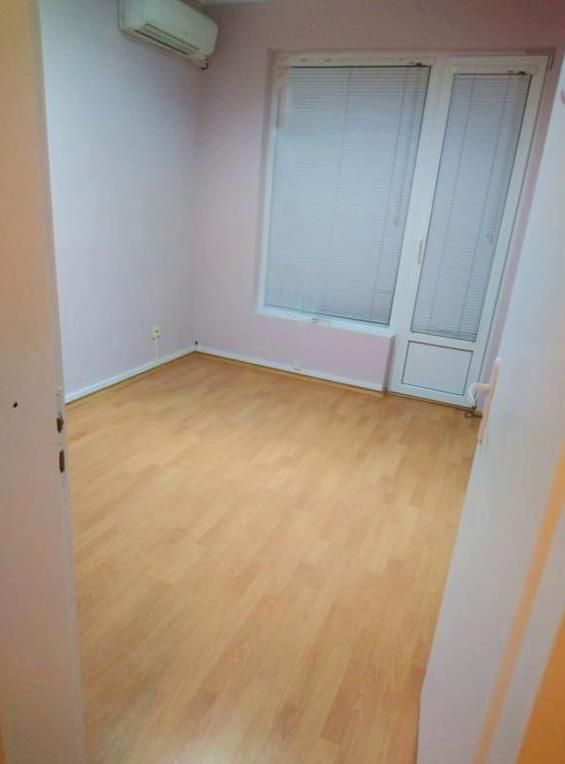 Дава се под наем Етаж от къща в София, Изток - 125 кв.м за 1000 € - Снимка #6