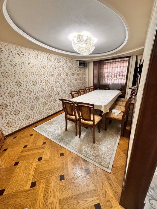 4 комнатная ЦУМ метро Космонавтов Дружба народов