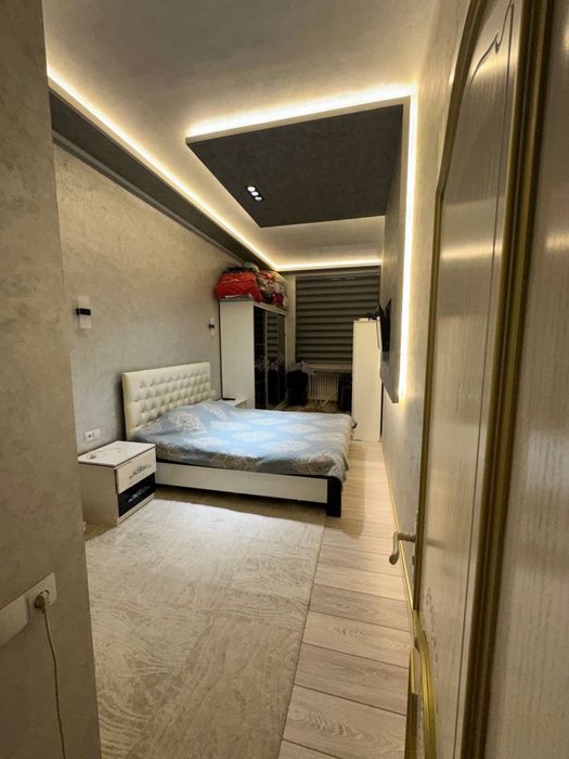 3- комнатная квартира , Ц-2 , Алайский рынок , Басри Баба Новостройка