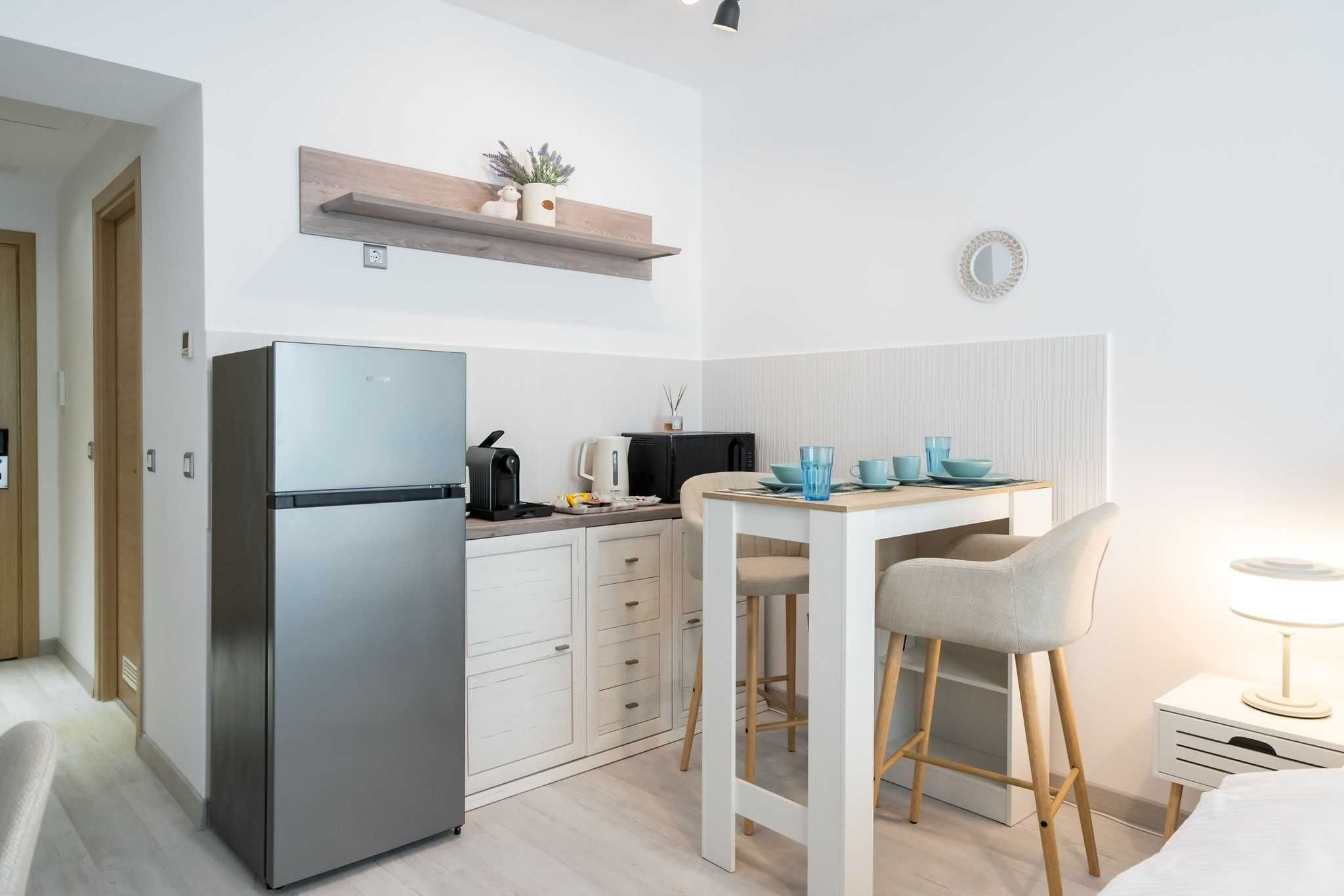 APARTHOTEL 10 Camere Posibilitate RATE 5 ANI