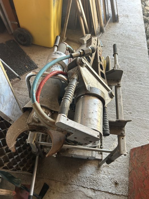 Foarfecă hidraulică de descarcerare Lukas – profesională