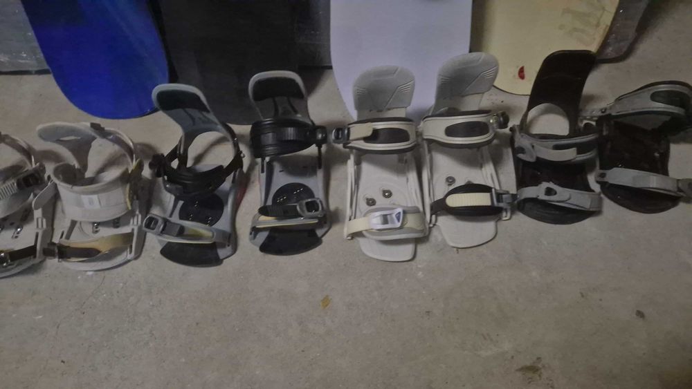 Vind placi snouwoard si legaturi en gros