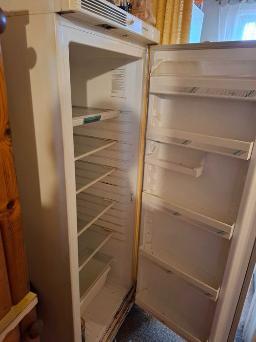 Подарявам хладилник