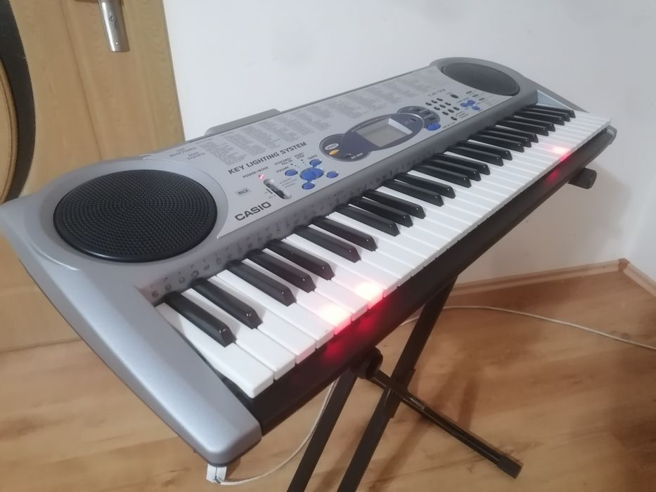 CASI0 LK-43  pian clape iluminate