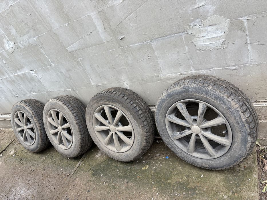 Продам или обмен титанку с резиной