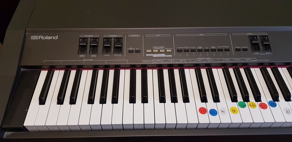 Vand pian digital Roland