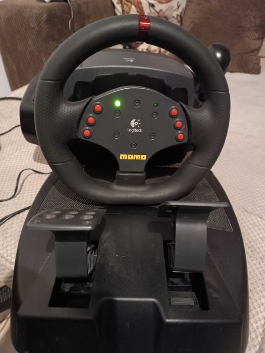Volan Racing wheel cu pedale, schimbator Logitech Momo PC, Playstation