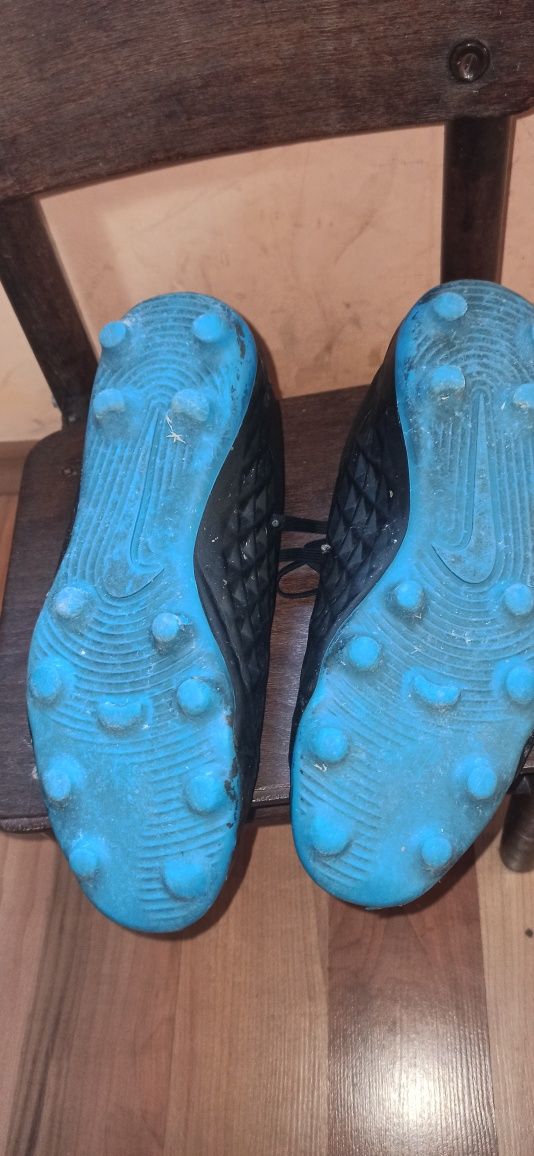 Бутонки NIKE 42. Номер